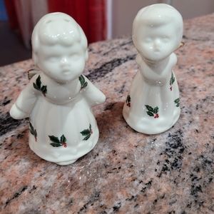 Formalities Baum Bros Kissing Angels Salt and Pepper Shakers